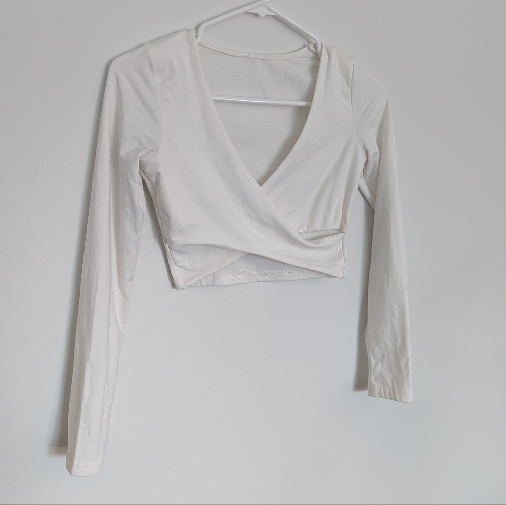 White crop cutout top